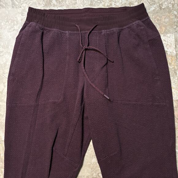 Lululemon At Ease Joggers Mens XL Red 28” Textured Knit Gym Yoga M5462S - Picture 1 of 12